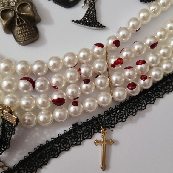 13 Pc Halloween Gothic Jewelry Lot Chokers Necklace Bracelet Skulls Cross Pearl - Picture 5 of 16